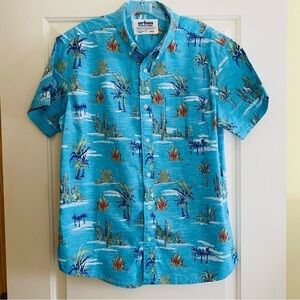 Urban Pipeline blue short sleeve cactus print shirt size LARGE